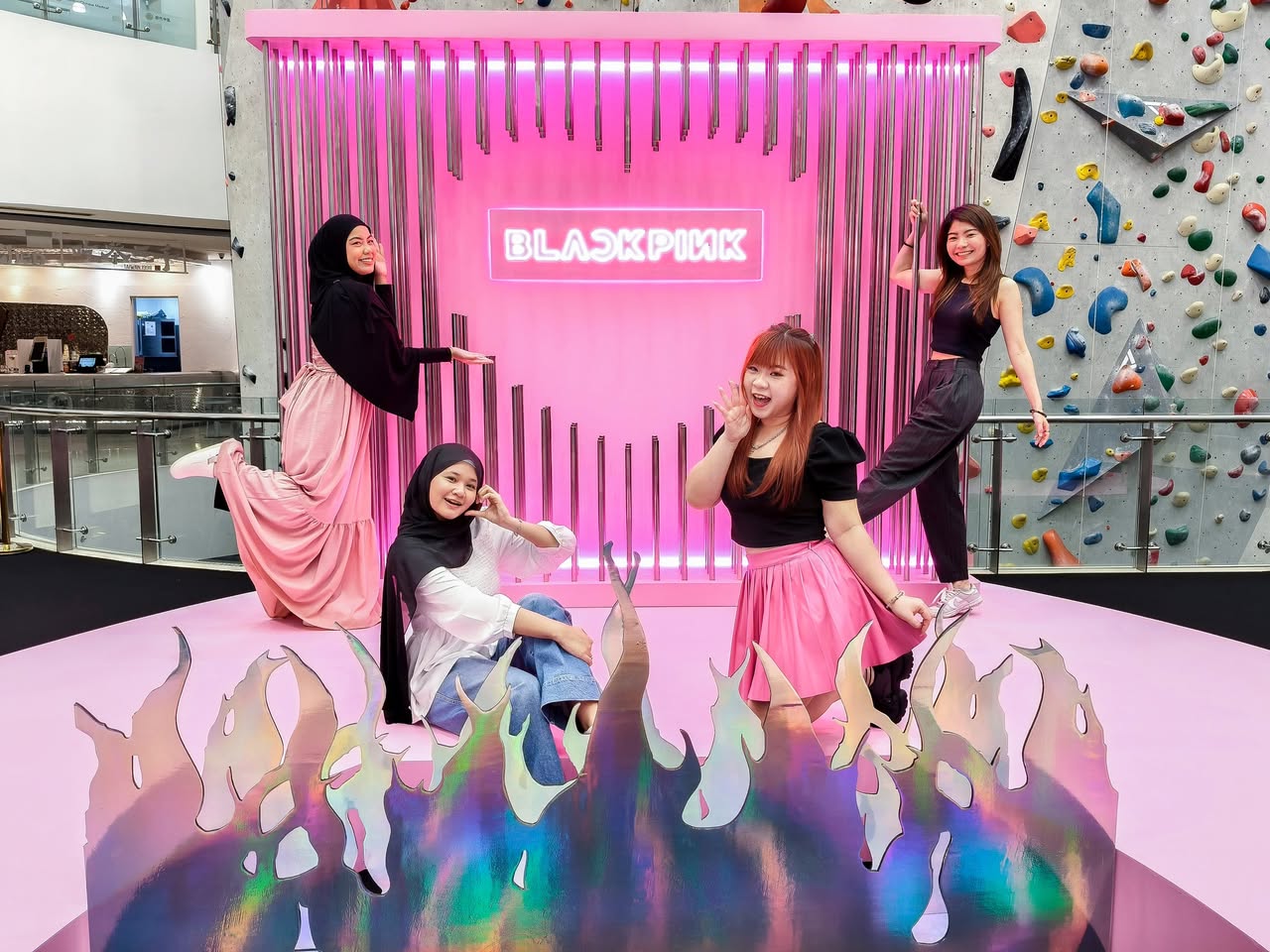 Visitors enjoying the Pink Dreamscape experience