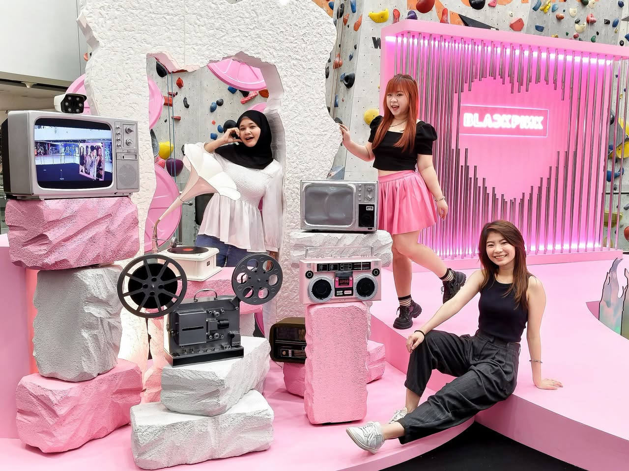 Pink Dreamscape at Kallang Wave Mall